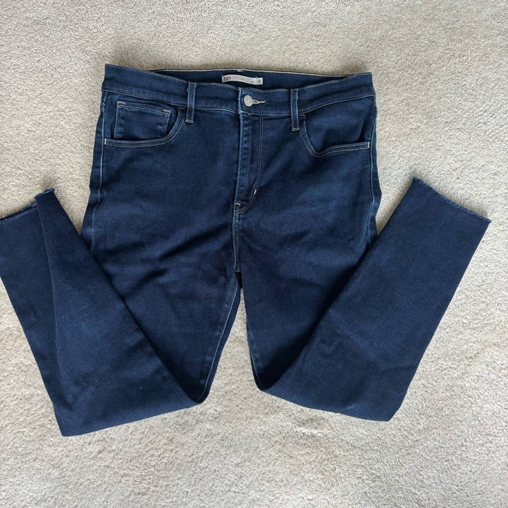 Levi's Women’s Size 31, Dark Blue High Rise Super Skinny 720 Women's Jeans